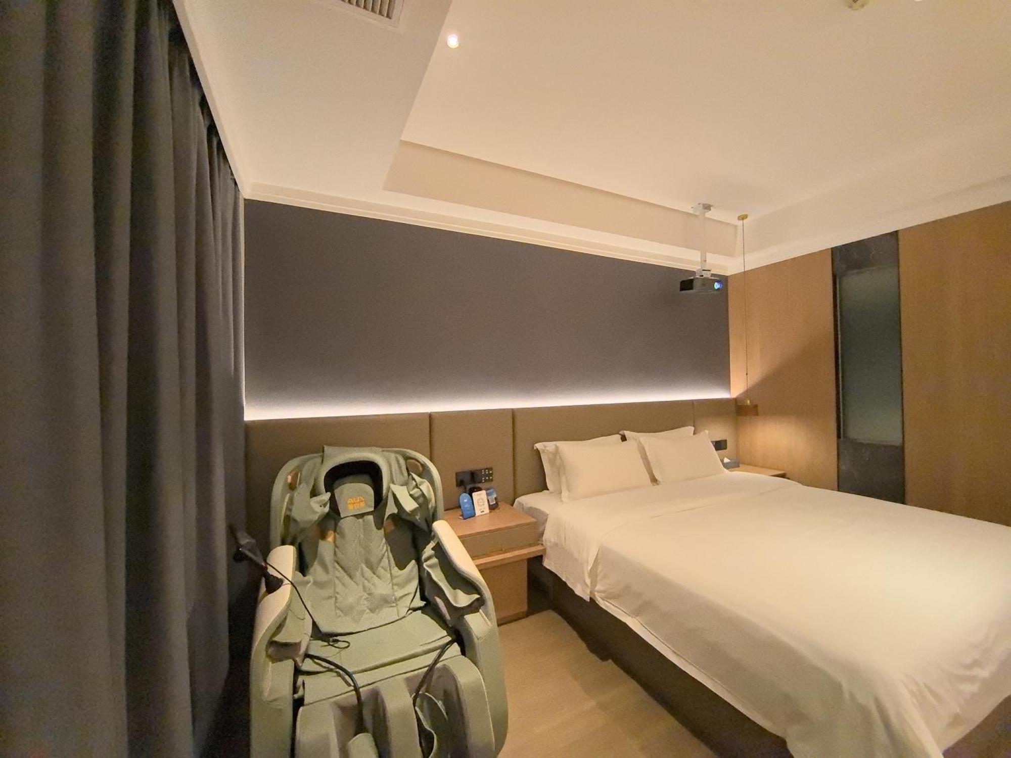 Luyue Hotel Movie Hotel Huaqiangbei Convention And Exhibition Center Branch Shenzhen Exterior photo