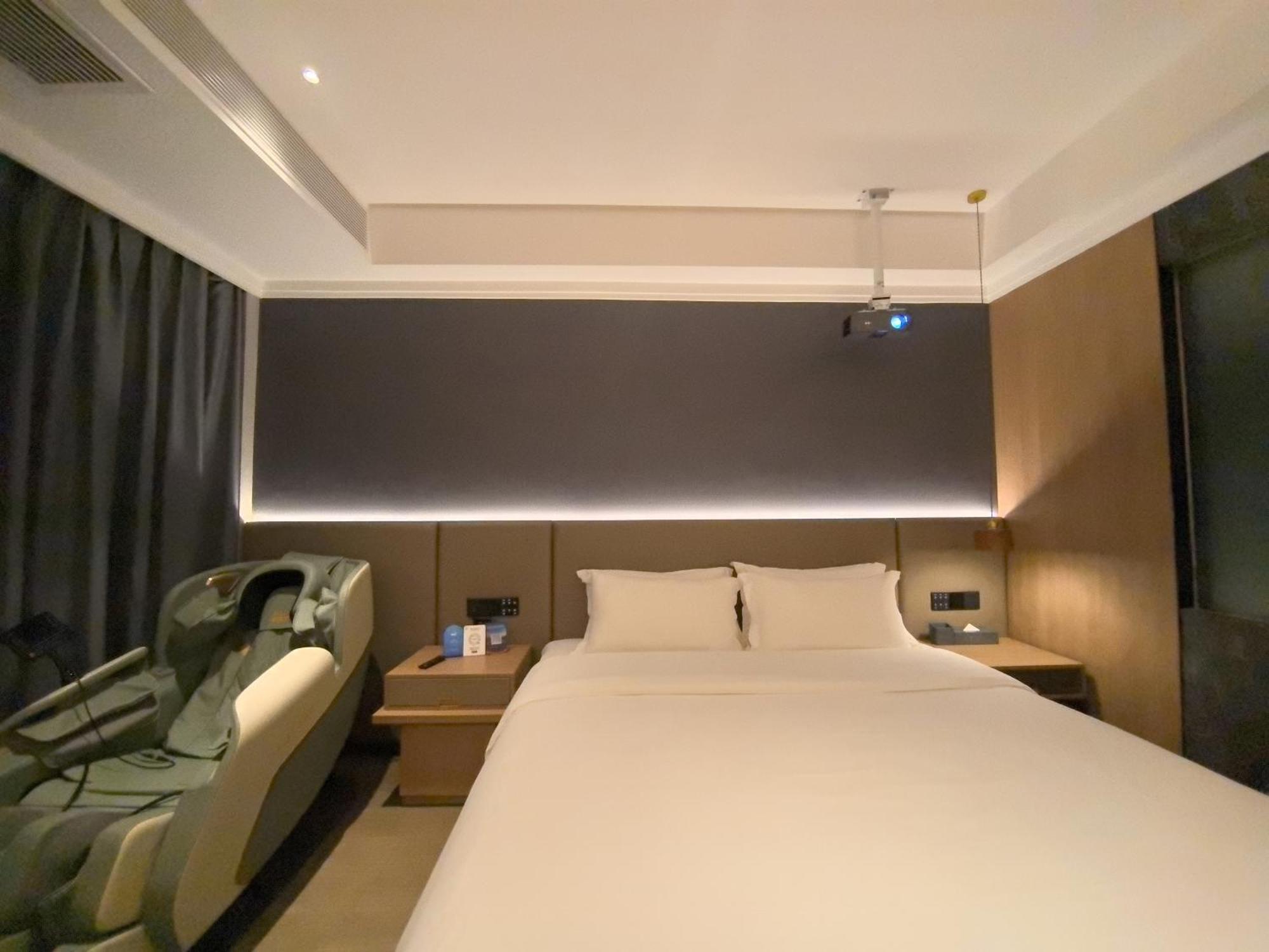 Luyue Hotel Movie Hotel Huaqiangbei Convention And Exhibition Center Branch Shenzhen Exterior photo