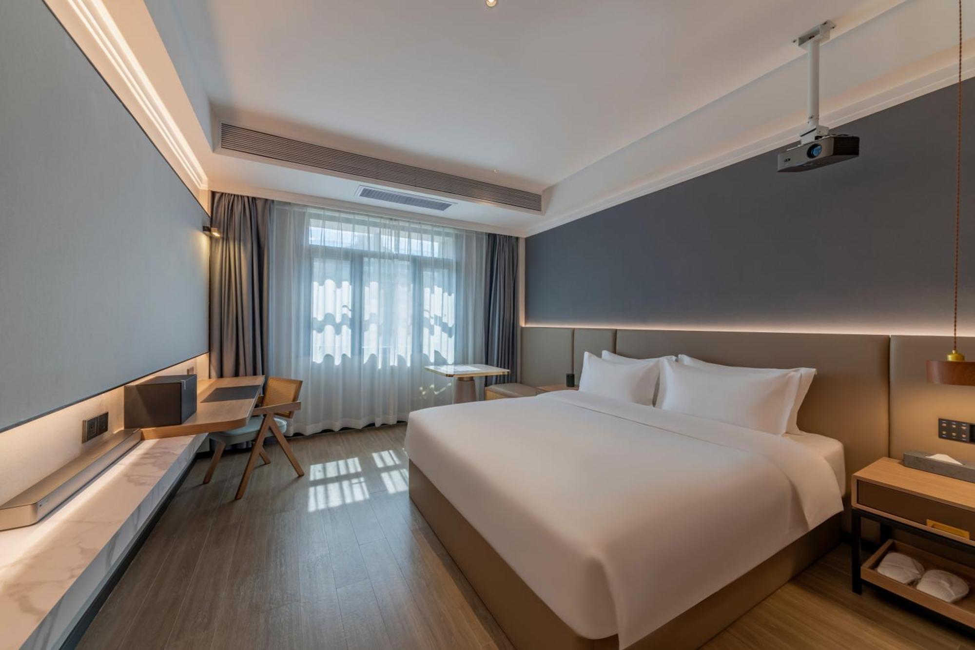 Luyue Hotel Movie Hotel Huaqiangbei Convention And Exhibition Center Branch Shenzhen Exterior photo