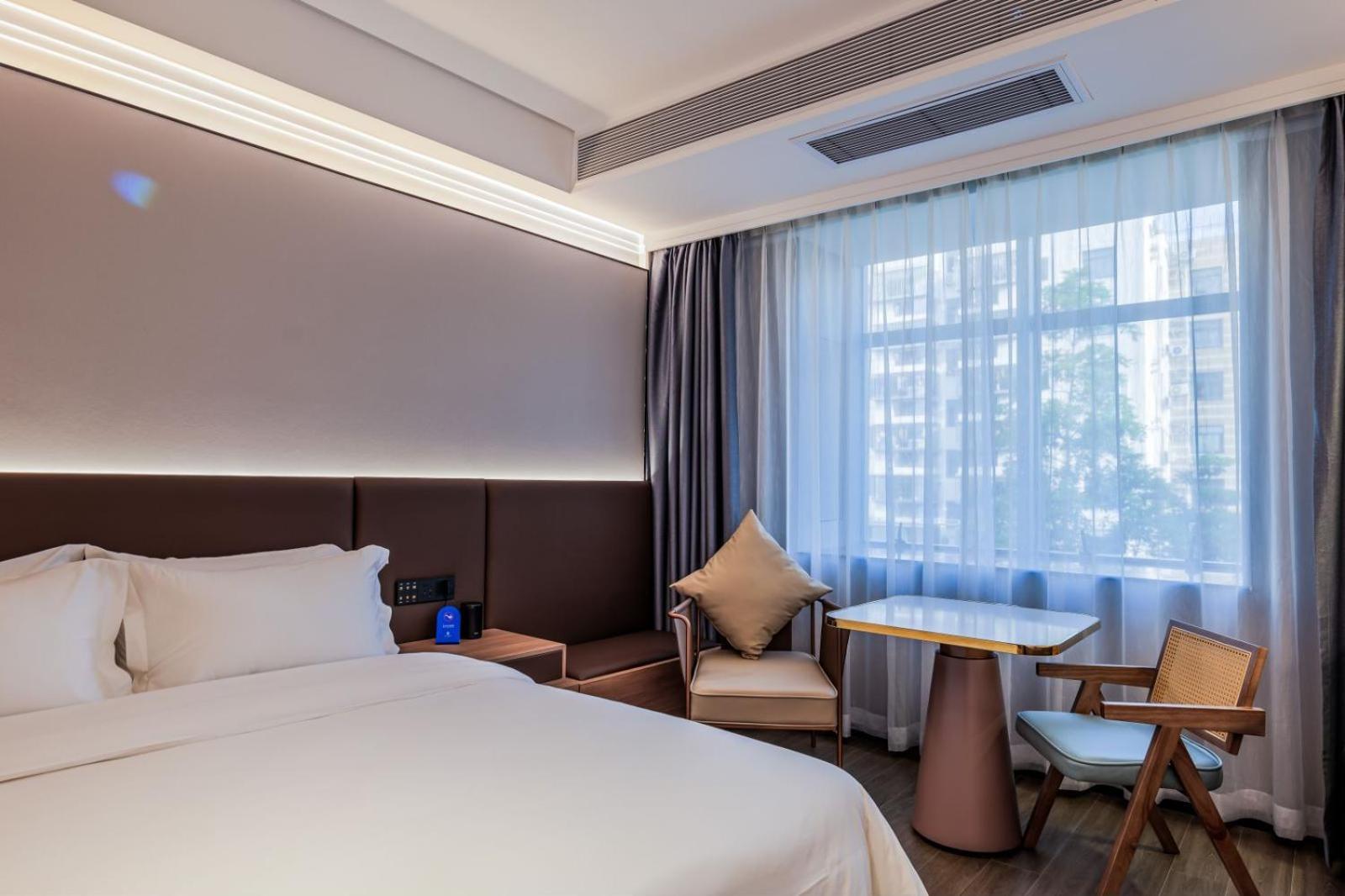Luyue Hotel Movie Hotel Huaqiangbei Convention And Exhibition Center Branch Shenzhen Exterior photo